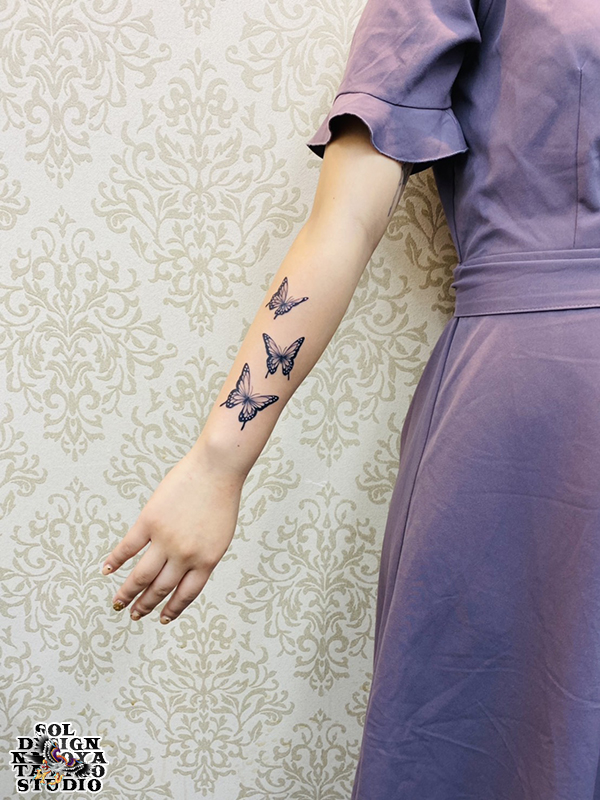 名古屋　タトゥー　女性